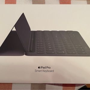 Like new iPad Pro Smart Keyboard